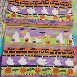 Set of Halloween pillowcases w/ghosts, pumpkin,bat
